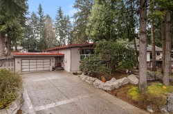 6436 Mckenzie Drive  Delta, BC V4E 1N9