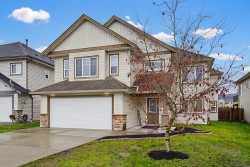 8727 Hargitt Place  Mission, BC V2V 7R3