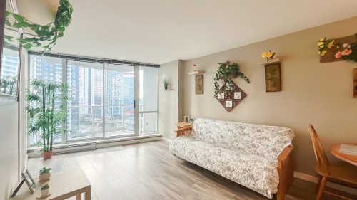 1207-13618 100 Avenue  Surrey, BC V3T 0A8