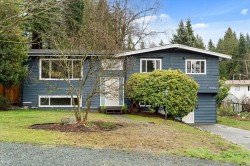 8054 Brown Crescent  Mission, BC V2V 4K5