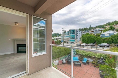 310-14965 Marine Drive  White Rock, BC V4B 1C3