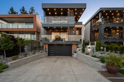 1255 Kent Street  White Rock, BC V4B 4T6