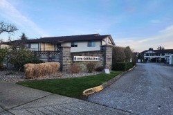 73-32718 Garibaldi Drive  Abbotsford, BC V2T 5T6