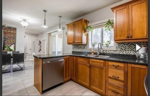 11261 Lansdowne Drive, Surrey, BC 