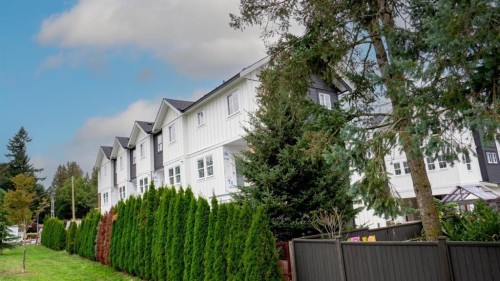 9-2360 Crescent Way, Abbotsford, BC 