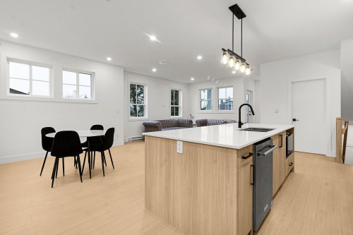 9-2360 Crescent Way, Abbotsford, BC 