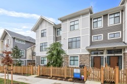 15-20327 72b Avenue Langley, BC V2Y 4J6