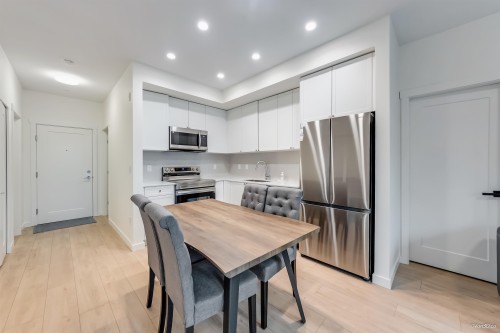 204-14778 106 Avenue, Surrey, BC 