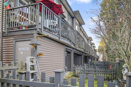 37-16127 87 Avenue, Surrey, BC 