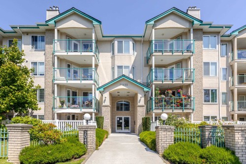 202-20433 53 Avenue  Langley, BC V3A 7A6