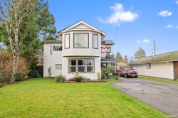 17307 58 Avenue  Surrey, BC V3S 1K7