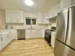 832 Habgood Street White Rock, BC V4B 4W3