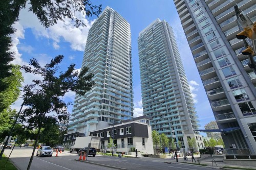 910-13778 100 Avenue  Surrey, BC V3T 0V3