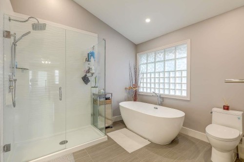 15376 Sequoia Drive, Surrey, BC 