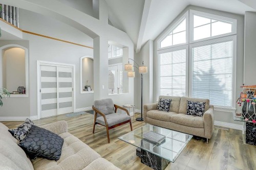 15376 Sequoia Drive, Surrey, BC 