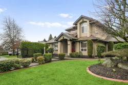 19066 63b Avenue  Surrey, BC V3S 8G5