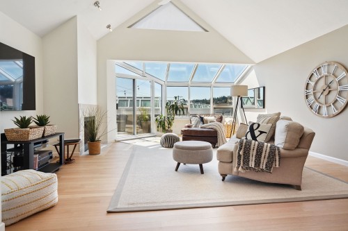 1107 Elm Street, White Rock, BC 