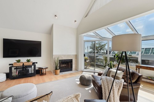 1107 Elm Street, White Rock, BC 