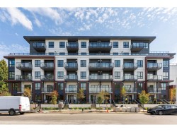 1 Bed + Den-5398 207 Street Langley, BC V3A 0S3