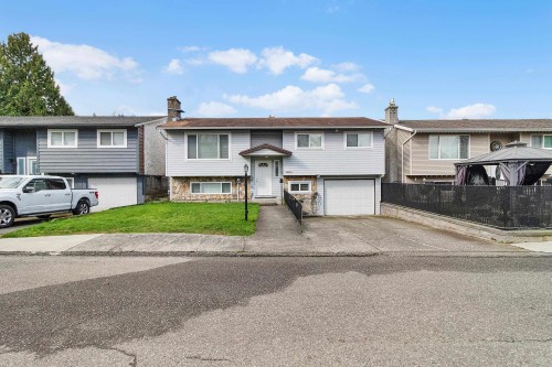 26445 30a Avenue  Langley, BC V4W 3E1