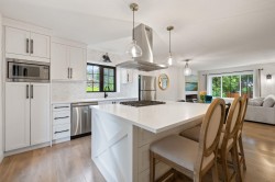 13482 16 Avenue  Surrey, BC V4A 1P5