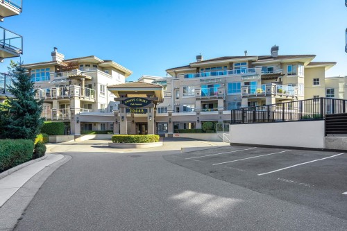 310-20448 Park Avenue  Langley, BC V3A 4N3