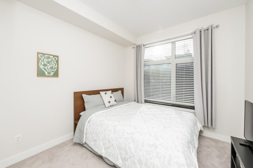 202-20078 Fraser Highway, Langley, BC 