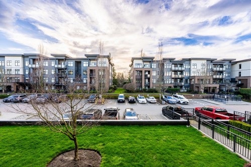 202-20078 Fraser Highway, Langley, BC 