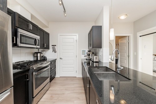 202-20078 Fraser Highway, Langley, BC 