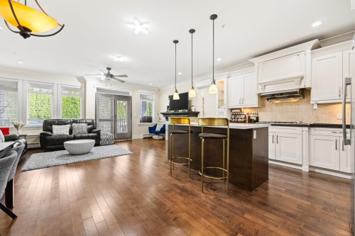 15487 Thrift Avenue, White Rock, BC 