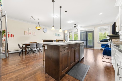 15487 Thrift Avenue, White Rock, BC 