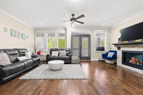 15487 Thrift Avenue, White Rock, BC 