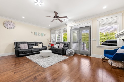 15487 Thrift Avenue, White Rock, BC 