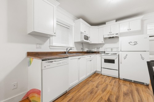 15487 Thrift Avenue, White Rock, BC 