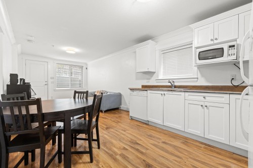 15487 Thrift Avenue, White Rock, BC 