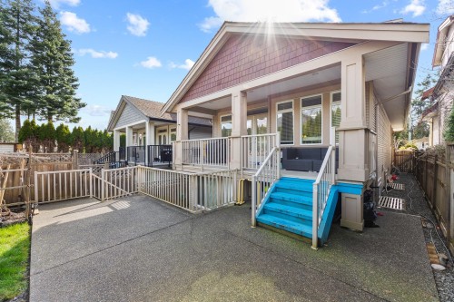 15487 Thrift Avenue, White Rock, BC 