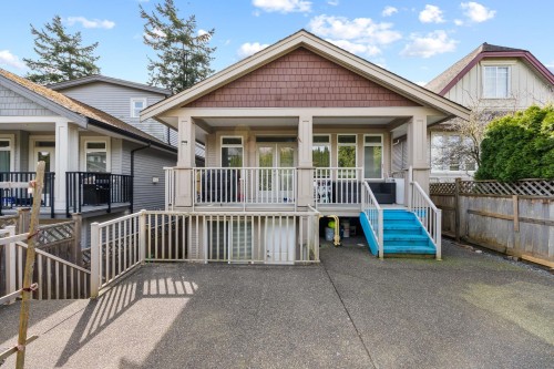 15487 Thrift Avenue, White Rock, BC 