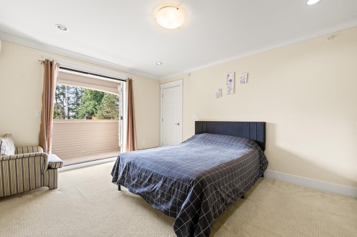 15487 Thrift Avenue, White Rock, BC 