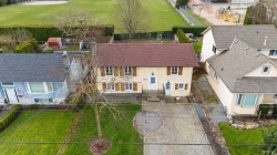 15894 Thrift Avenue  White Rock, BC V4B 2M8