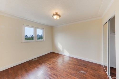 15894 Thrift Avenue, White Rock, BC 