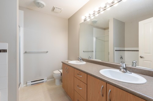 37-15868 85 Avenue, Surrey, BC 