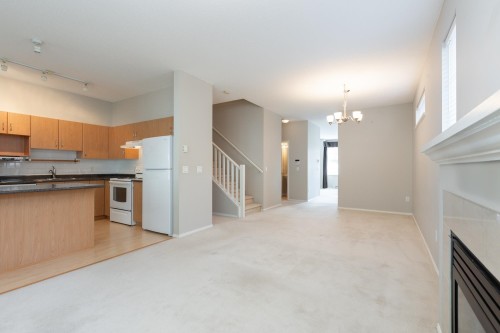 37-15868 85 Avenue, Surrey, BC 