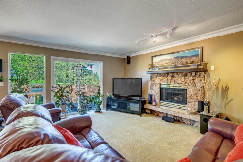 13541 60A Avenue, Surrey, BC 
