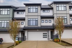 32-15177 60 Avenue Surrey, BC V3S 7B3