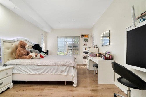 106 10675 138a Street  Surrey, BC V3T 4L2