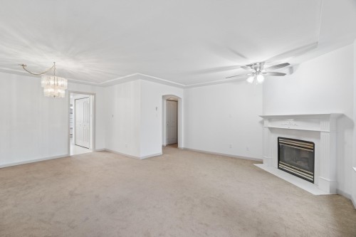 19-9168 Fleetwood Way, Surrey, BC 