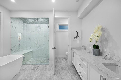 838 Stevens Street, White Rock, BC 