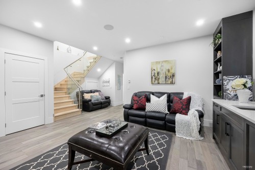 838 Stevens Street, White Rock, BC 