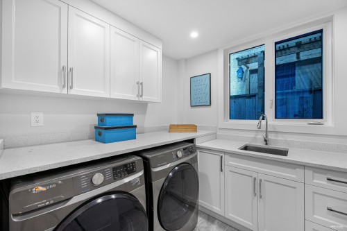 838 Stevens Street, White Rock, BC 