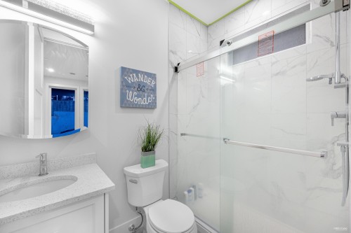 838 Stevens Street, White Rock, BC 